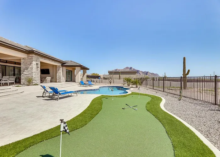 7 Mi To Lost Dutchman: W/ Pool + Patio! * Apache Junction